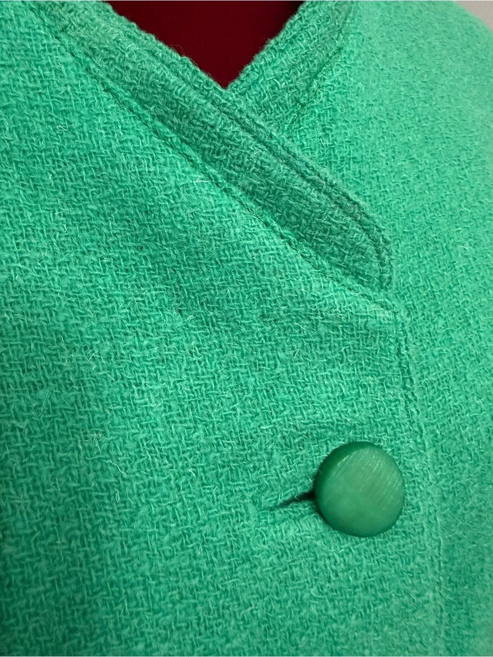 Tailorbrooke for Thalhimers vintage‎ 1960s bright green wool tweed skirt suit